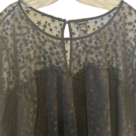 Torrid Plus Size 4 Black Star Mesh Overlay Blouse Short Sleeve Casual - Picture 5 of 12